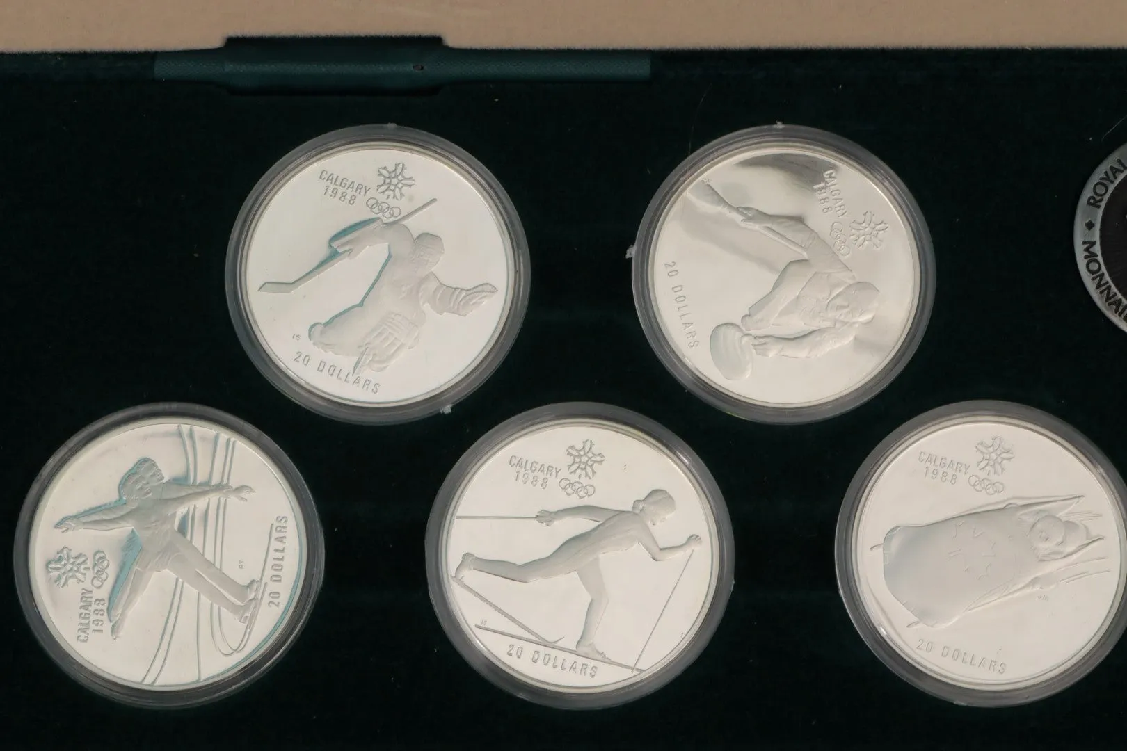 1988 Calgary Winter Olympics 999 Silver Coin Set (34.12g.)